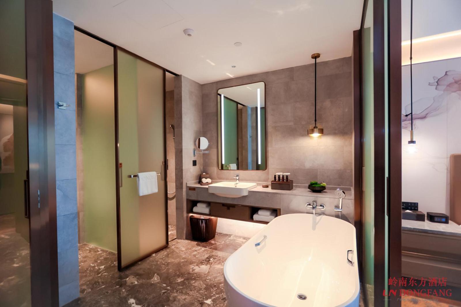 Guangzhou Pazhou Ln Dongfang Hotel ภายนอก รูปภาพ